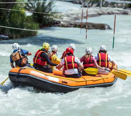 Dal rafting alle escursioni: esperienze outdoor che uniscono il team