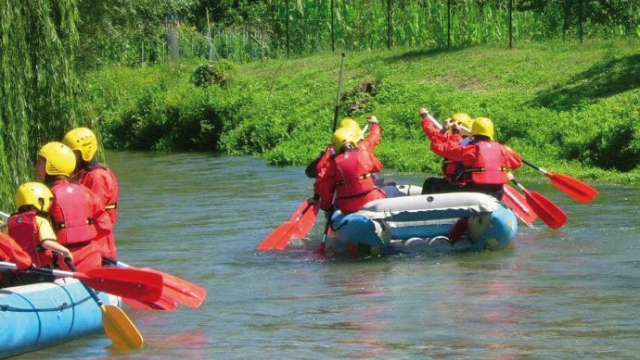 All sport: Trekking and soft Rafting