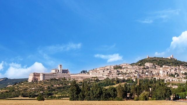 Weekend in Umbria: mysticism and taste between Torgiano and Assisi