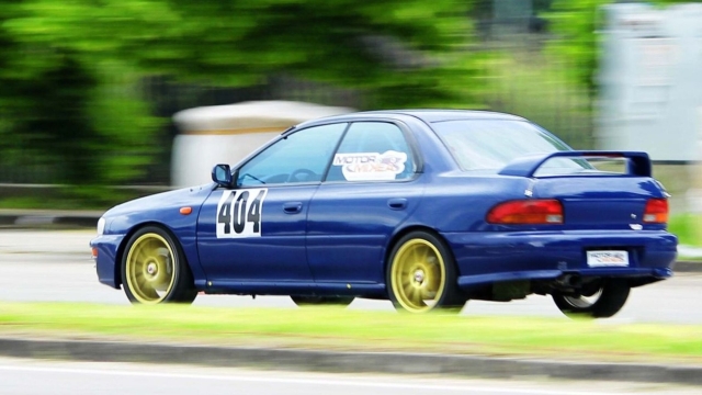Driver for a day: Subaru Impreza in a circuit