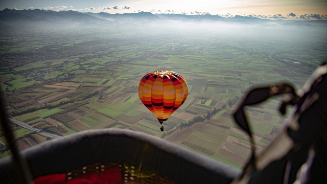 Volo in Mongolfiera sulle Langhe: emozioni ad alta quota tra Mondovì e Barolo