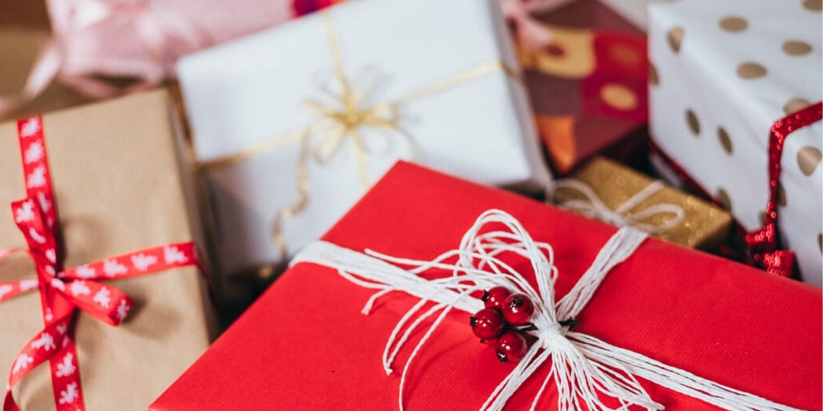 Christmas traditions: exchanging gifts!