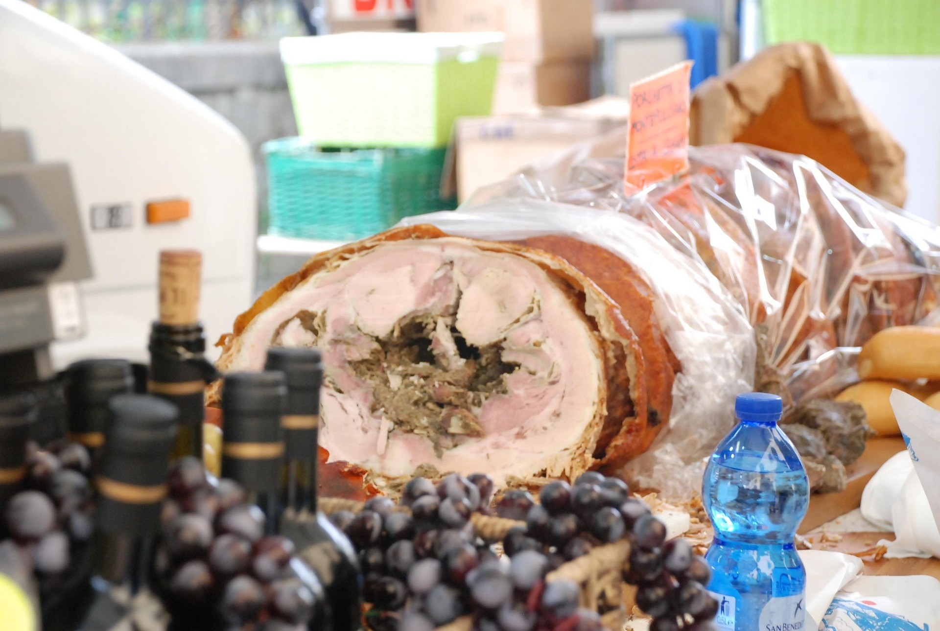 Specialità Gastronomiche di Montefalco e dei Monti Martani: Un Viaggio tra Sapori Autentici dell'Umbria