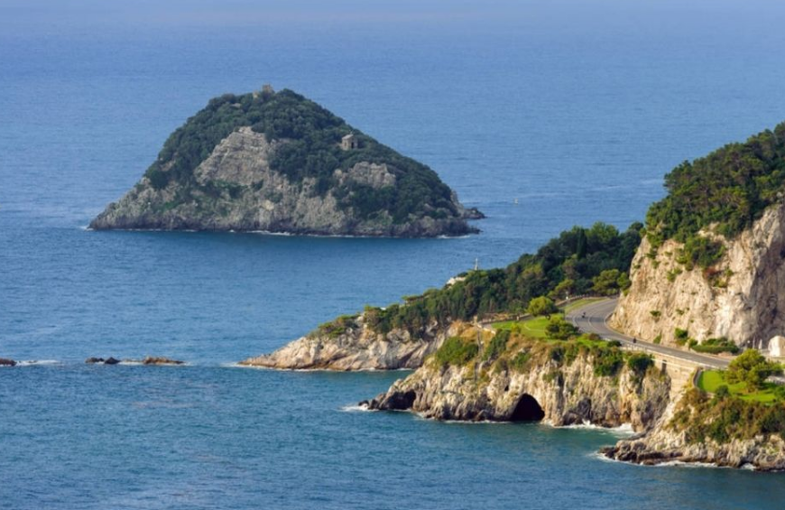 Alla scoperta del mare blu della Liguria: weekend di primavera!
