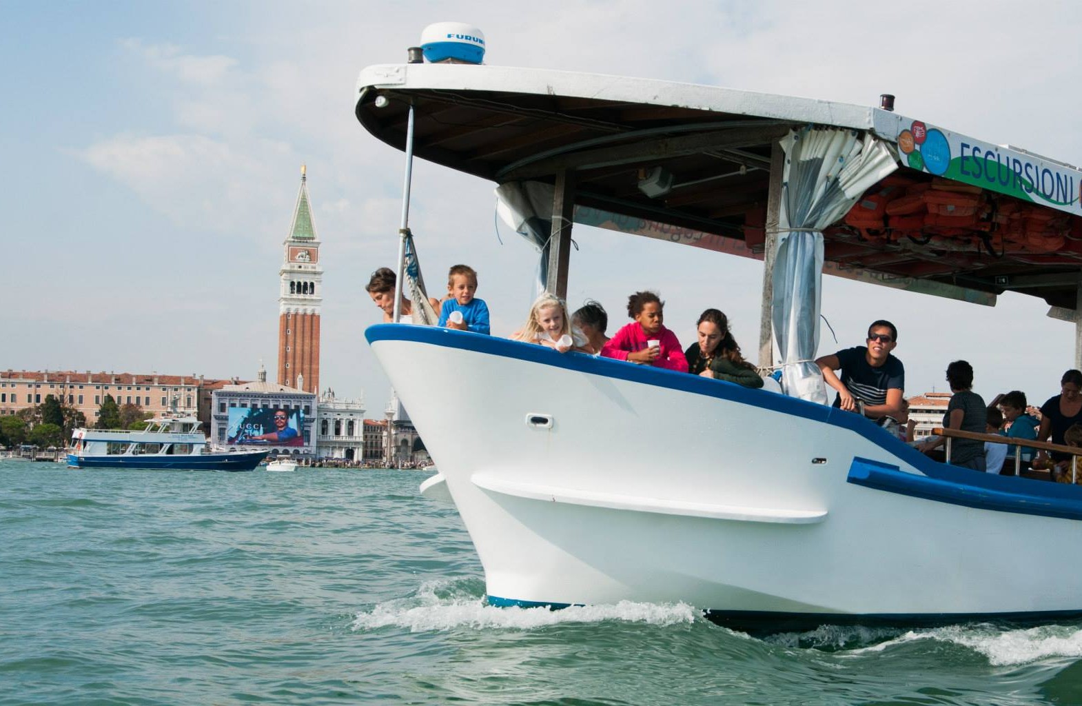 Boat tour of Murano, Burano and Torcello islands