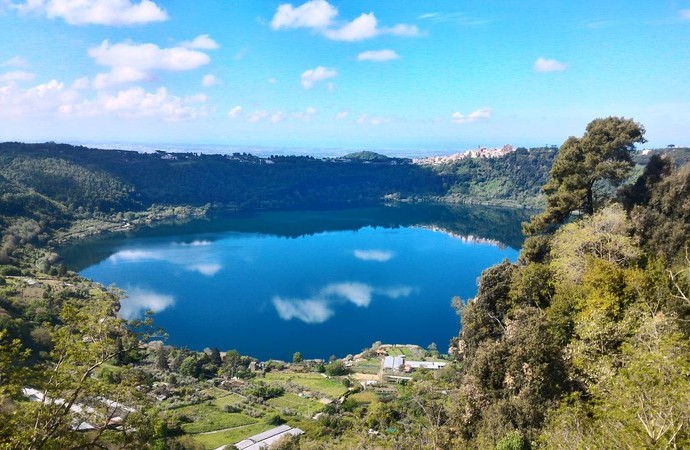 Trekking of the two Lakes: Albano and Nemi