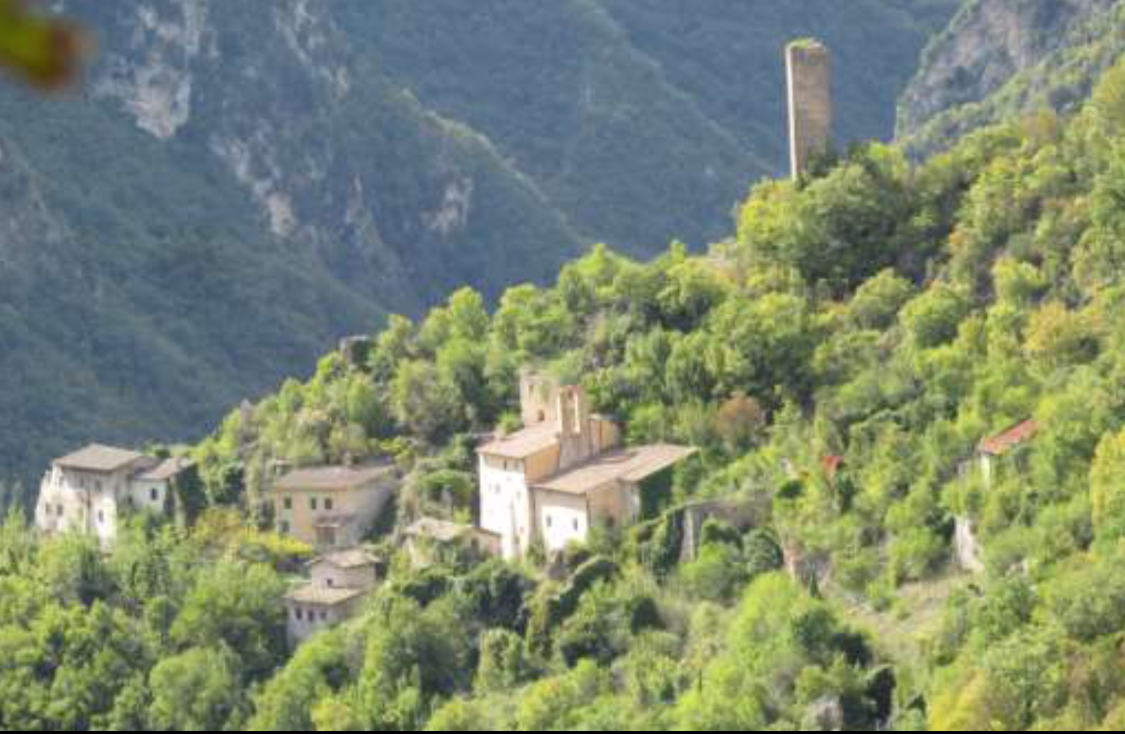 Hidden Umbria: the Corno valley, between hermitages and ghost villages